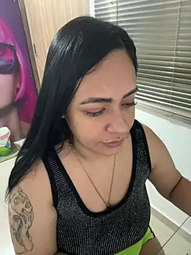 Snapshot of marta201_alfaro chatting on 02.23.25 marta201 alfaro online show from 02.23.25