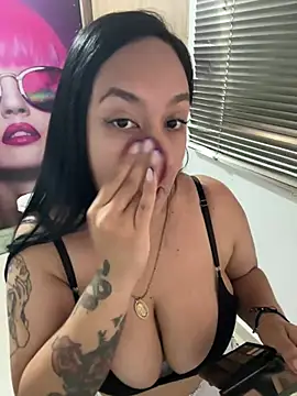 Snapshot of marta201_alfaro chatting on 02.24.25 marta201 alfaro online show from 02.24.25