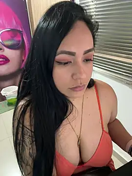 Snapshot of marta201_alfaro chatting on 02.26.25 marta201 alfaro online show from 02.26.25