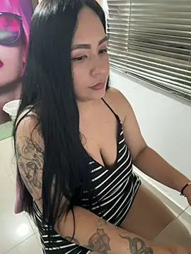 Snapshot of marta201_alfaro chatting on 03.06.25 marta201 alfaro online show from 03.06.25