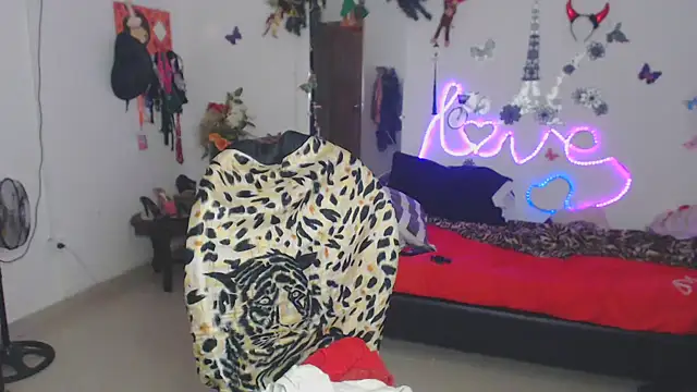 Snapshot of brigitht chatting on 01.17.25 brigitht online show from 01.17.25