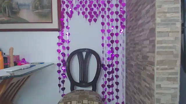 Snapshot of brigitht chatting on 02.28.25 brigitht online show from 02.28.25
