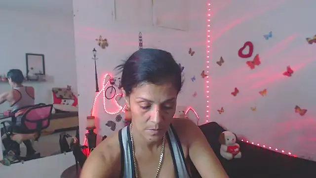 Snapshot of brigitht chatting on 09.24.25 brigitht online show from 09.24.25