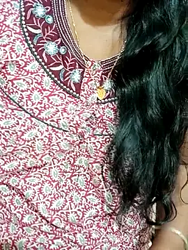 Snapshot of Janavi-janu chatting on 10.10.25 Janavi-janu online show from 10.10.25