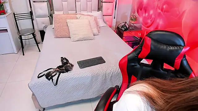 Yelena mutiz online show from 11.17.25