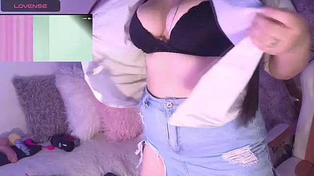 Snapshot of mikuru_hara chatting on 03.06.25 mikuru hara online show from 03.06.25