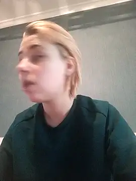 Snapshot of Gussie_Bridie chatting on 12.18.24 Gussie Bridie online show from 12.18.24