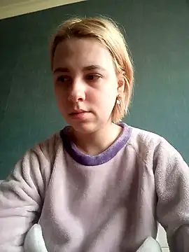 Snapshot of Gussie_Bridie chatting on 02.02.25 Gussie Bridie online show from 02.02.25