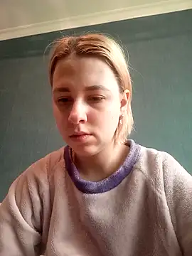 Snapshot of Gussie_Bridie chatting on 02.23.25 Gussie Bridie online show from 02.23.25