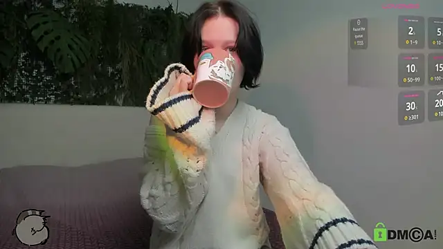 Snapshot of Alina_Mills chatting on 01.31.25 Alina Mills online show from 01.31.25