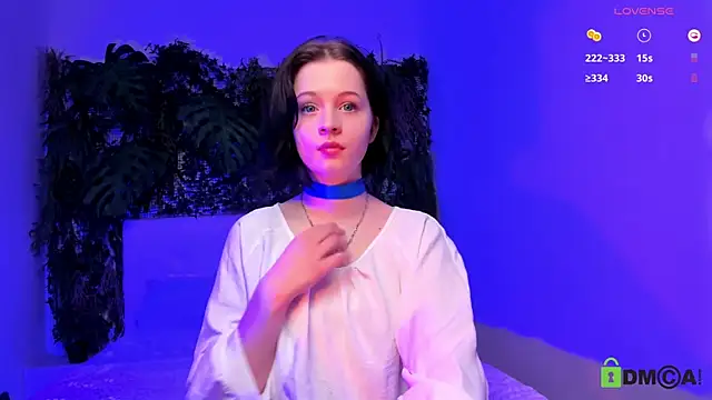 Snapshot of Alina_Mills chatting on 03.18.25 Alina Mills online show from 03.18.25