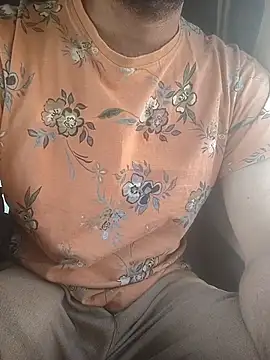 hairy gun online show from 11.13.25