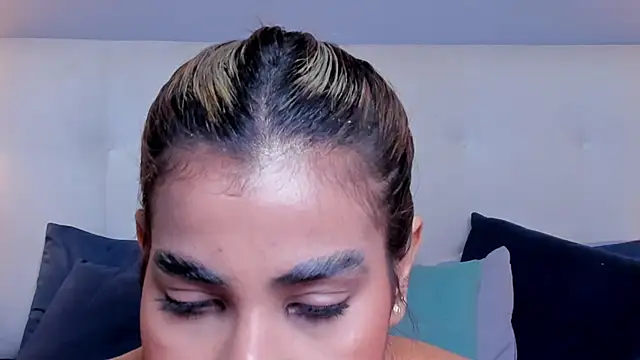 SaraaJhonsonn online show from 02.11.25