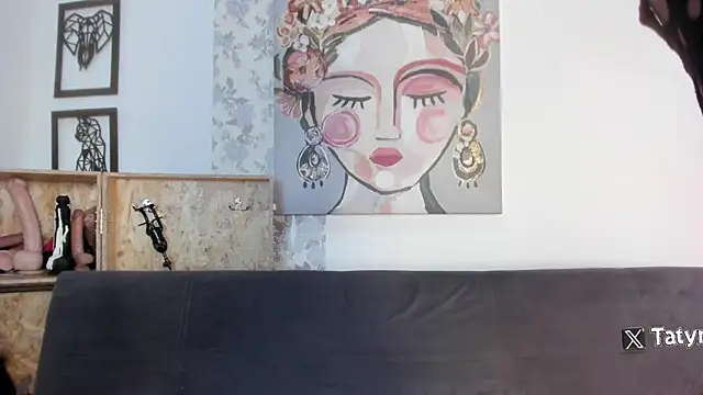 Snapshot of taty_miller chatting on 02.19.25 taty miller online show from 02.19.25