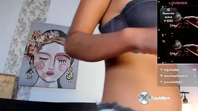 Snapshot of taty_miller chatting on 02.25.25 taty miller online show from 02.25.25