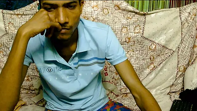 Snapshot of Alex_Suman25 chatting on 02.14.25 Alex Suman25 online show from 02.14.25