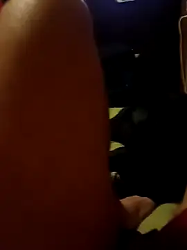 Snapshot of Uruguayo1988 chatting on 11.26.25 Uruguayo1988 online show from 11.26.25