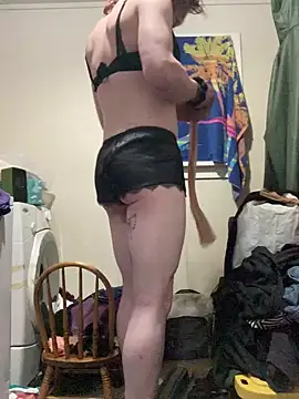 Snapshot of sum1betterthanmost chatting on 03.03.25 sum1betterthanmost online show from 03.03.25