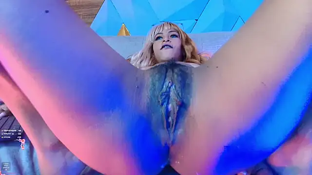 Snapshot of sarah_banks1 chatting on 03.12.25 sarah banks1 online show from 03.12.25