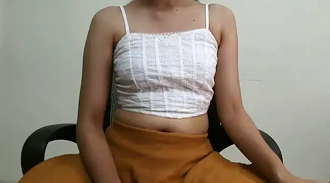 Snapshot of lololips chatting on 01.16.25 lololips online show from 01.16.25