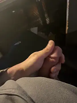 Snapshot of joeycbigcock chatting on 12.02.24 joeycbigcock online show from 12.02.24