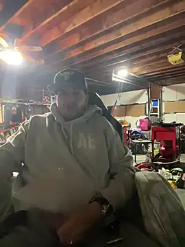 Snapshot of joeycbigcock chatting on 12.29.24 joeycbigcock online show from 12.29.24