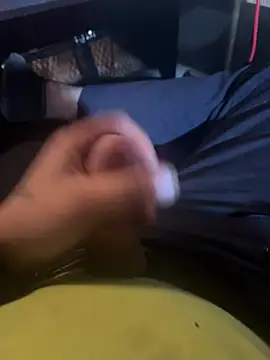 Snapshot of joeycbigcock chatting on 01.04.25 joeycbigcock online show from 01.04.25