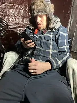 Snapshot of joeycbigcock chatting on 01.21.25 joeycbigcock online show from 01.21.25