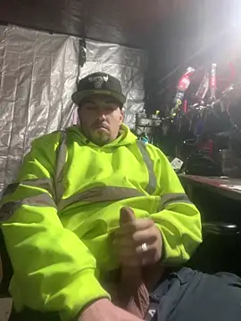 Snapshot of joeycbigcock chatting on 01.28.25 joeycbigcock online show from 01.28.25