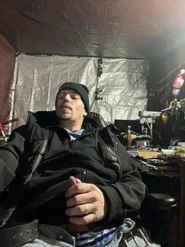 Snapshot of joeycbigcock chatting on 02.03.25 joeycbigcock online show from 02.03.25