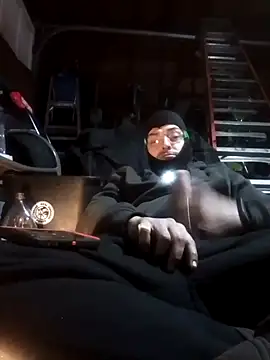 Snapshot of joeycbigcock chatting on 02.13.25 joeycbigcock online show from 02.13.25