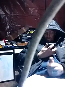 Snapshot of joeycbigcock chatting on 02.17.25 joeycbigcock online show from 02.17.25