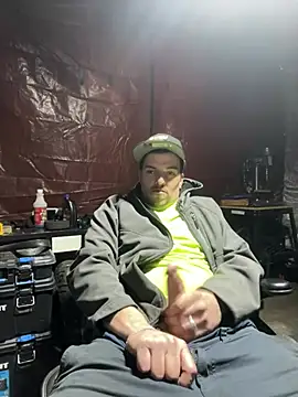 Snapshot of joeycbigcock chatting on 03.12.25 joeycbigcock online show from 03.12.25