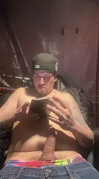 Snapshot of joeycbigcock chatting on 03.19.25 joeycbigcock online show from 03.19.25