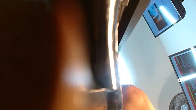 Samantabrown  online show from 02.08.25