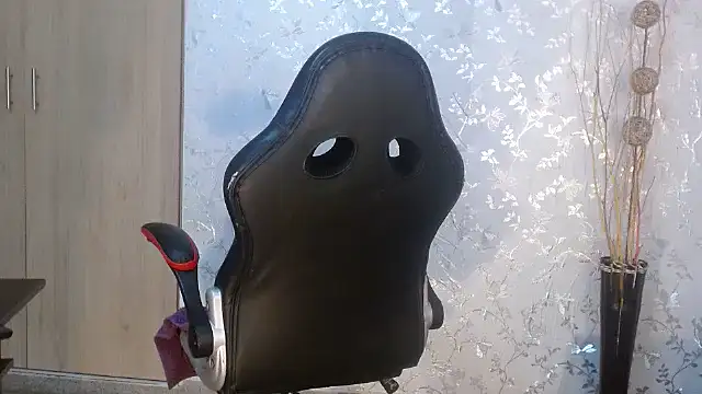 Samantabrown  online show from 02.24.25