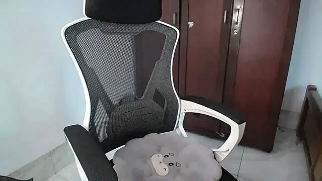 Lunobaby 204 online show from 11.09.25