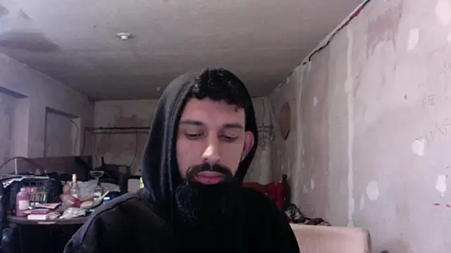 Snapshot of LoretoMx chatting on 10.13.25 LoretoMx online show from 10.13.25