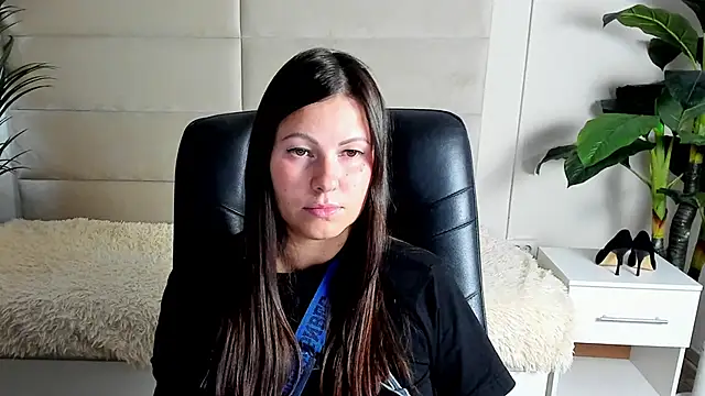 Dana  dom online show from 10.27.25