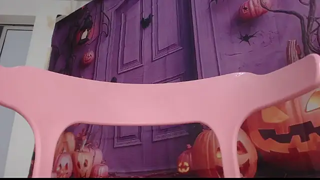 Kitty Mifl online show from 11.01.25