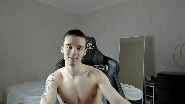 Snapshot of MasonWarholl chatting on 01.26.25 MasonWarholl online show from 01.26.25