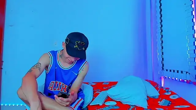 HOT boy2025 online show from 12.20.24