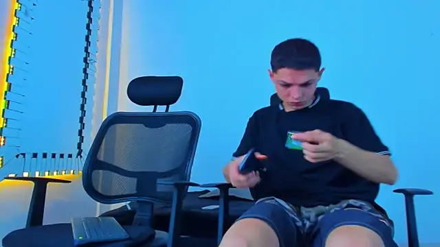 HOT boy2025 online show from 11.15.25