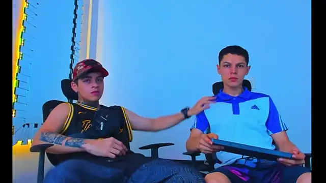 HOT boy2025 online show from 11.30.25