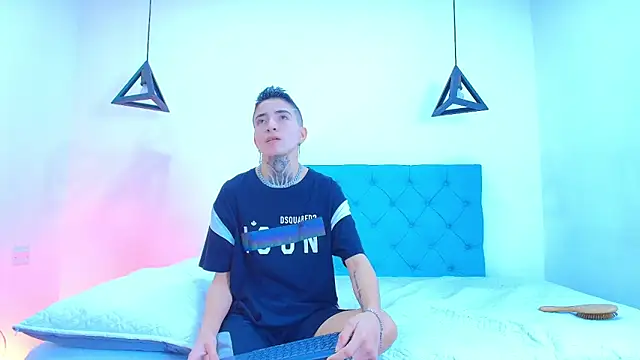 Tinny and Candy online show from 01.21.25