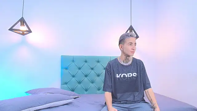 Tinny and Candy online show from 03.13.25