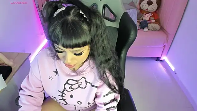 Snapshot of zoesullivan chatting on 02.01.25 zoesullivan online show from 02.01.25