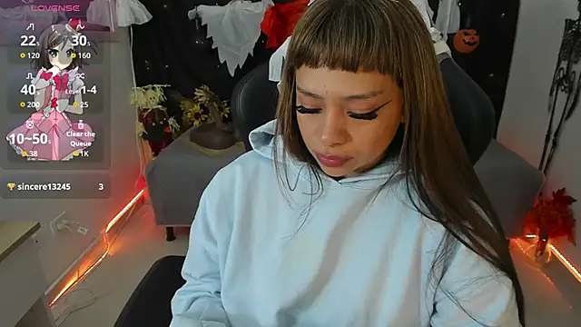 Snapshot of zoesullivan chatting on 10.16.25 zoesullivan online show from 10.16.25