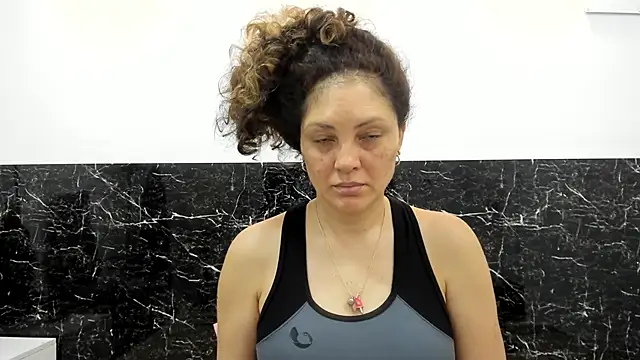 Snapshot of Juliabadlee chatting on 02.08.25 Juliabadlee online show from 02.08.25