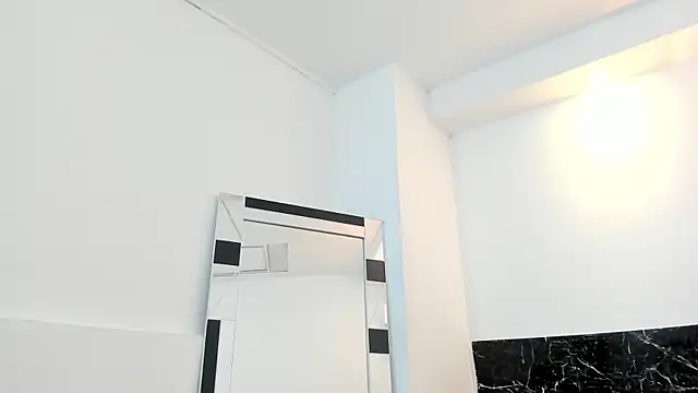 Snapshot of Juliabadlee chatting on 02.22.25 Juliabadlee online show from 02.22.25